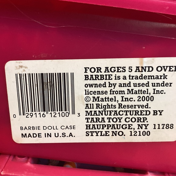 Vintage Barbie Clothing and Two Vintage Cases - Picture 10 of 12